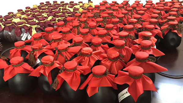 中秋國慶白酒市場回暖，小型釀酒設(shè)備酒坊一定要抓住這3大市場