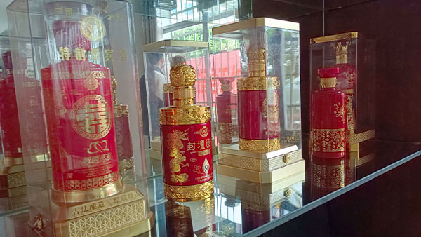 年終銷量飆升，把握純糧定制酒市場(chǎng)是關(guān)鍵