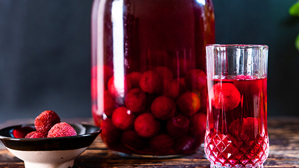 泡果酒用什么酒合適，春季泡果酒超詳細攻略！