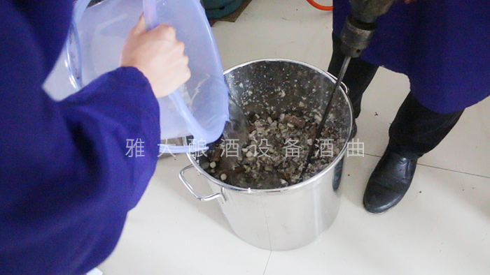 山藥釀酒技術-按比例加水