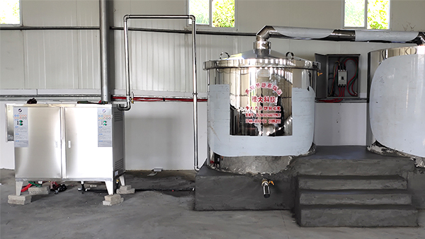 引進果酒釀酒設備開啟黃桃釀酒之路，助推鄉(xiāng)村振興