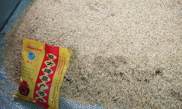 9.1用加輔料工藝釀造高粱酒，高粱釀酒技術(shù)