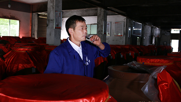 “好入喉，不上頭”的酒就是蒸酒設備釀造的純糧好酒嗎？