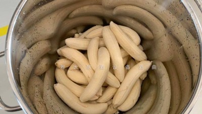 香蕉酒怎么做？水果釀酒設(shè)備釀造香蕉酒技術(shù)