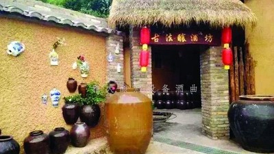 用小型酒廠釀酒設(shè)備做酒，我們到底該尊古還是用新工藝釀酒？