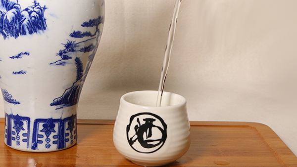 【大型釀酒設備】通過拉酒線鑒別酒質好壞，這招靠譜嗎？