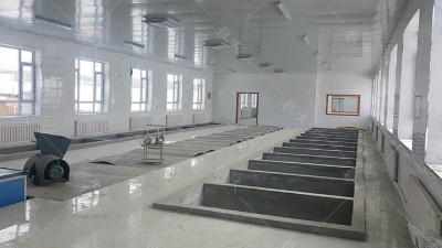 起窖、糧食釀酒設(shè)備蒸酒，傳統(tǒng)酒坊紛紛開(kāi)啟春釀模式