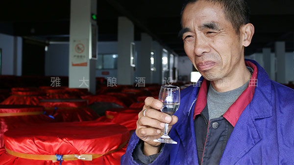 用蒸酒設(shè)備做酒，這些環(huán)節(jié)操作不當(dāng)易引起酒苦！
