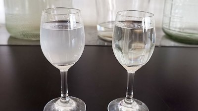 加水變渾濁的酒，就是釀酒機器釀造的純糧白酒？