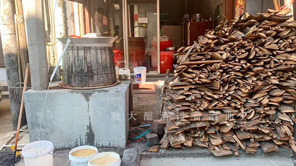 經(jīng)營5年的老酒坊遇危機，用這家的熟料釀酒設備、酒曲輕松化解！