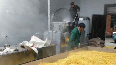 用玉米釀酒設(shè)備做小曲清香玉米酒，這11點(diǎn)沒(méi)做好易引起酒苦