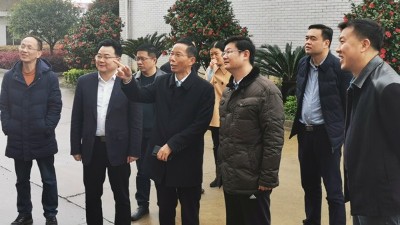 市區(qū)領(lǐng)導(dǎo)關(guān)懷，全國(guó)釀?dòng)呀o力，雅大實(shí)現(xiàn)開(kāi)門(mén)紅