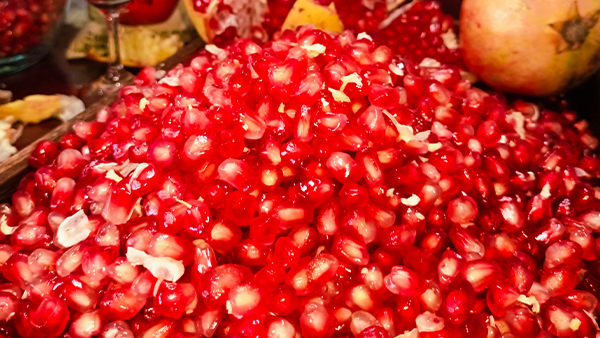 封存秋天收獲的味道，雅大釀酒設(shè)備教您釀石榴酒！